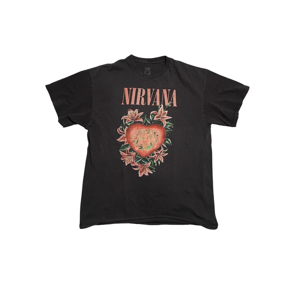 Nirvana Heart-Shaped Box Graphic T-Shirt Vintage Like Black size M